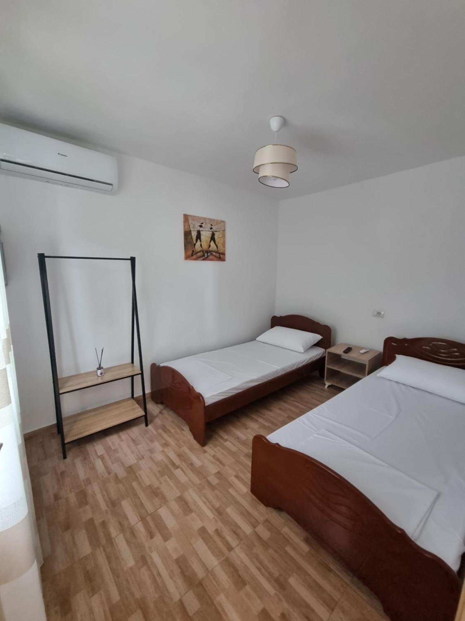 Bed and Breakfast Tony'S Terrace Гірокастра Екстер'єр фото