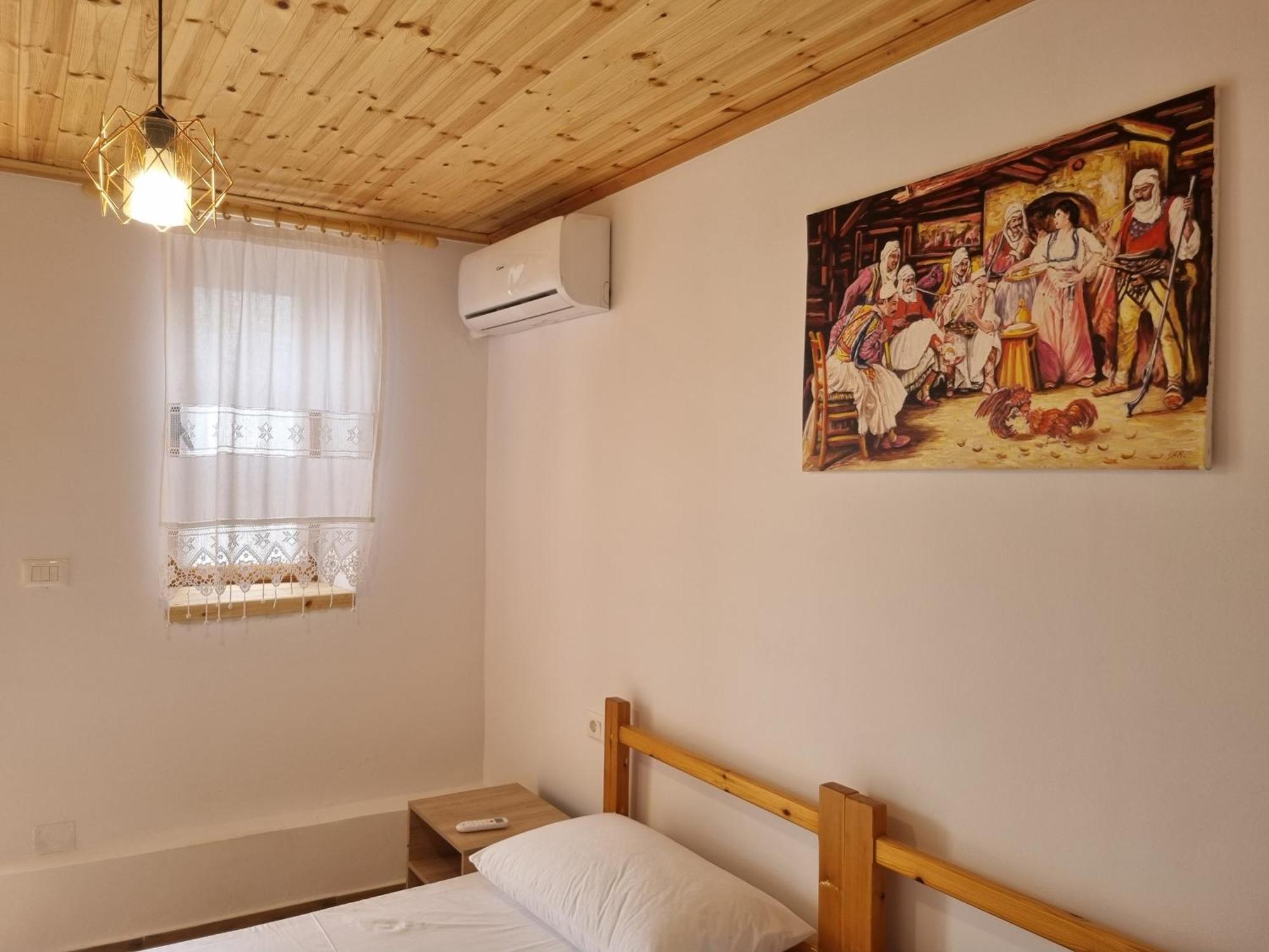 Bed and Breakfast Tony'S Terrace Гірокастра Екстер'єр фото